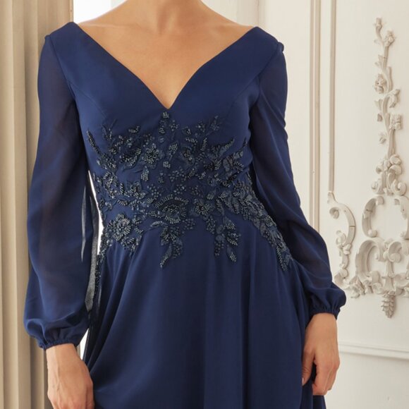 Long sleeve formal dress.Mother of the bride party evening navy blue plus size - Picture 2 of 8